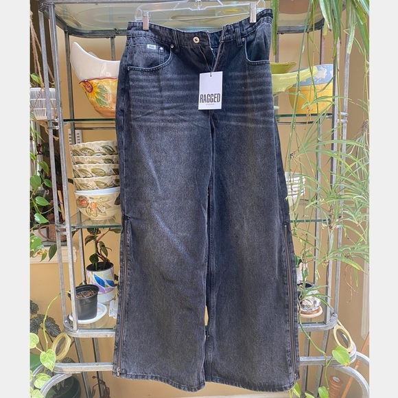 The Ragged Priest Feral Flare Jeans - Picture 4 of 11